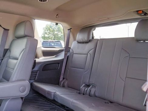 Used 2018 GMC Yukon Denali w/ Open Road Package AWD/4WD image 9