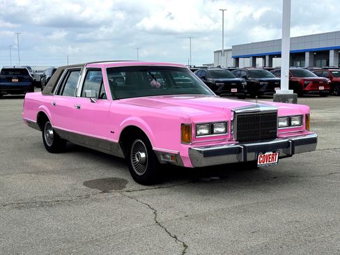 Used 1989 Lincoln Town Car Signature image 7