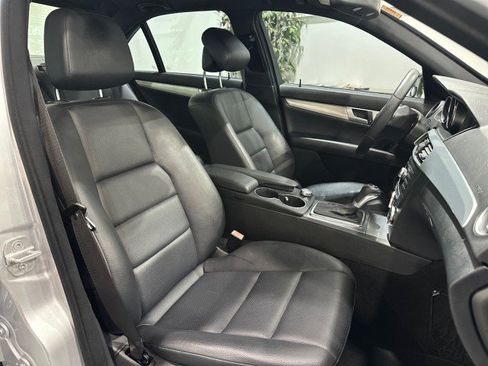 Used 2013 Mercedes-Benz C 250 Sedan image 31