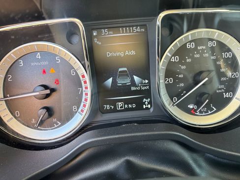 Used 2018 Nissan Titan SV w/ SV Convenience Package AWD/4WD image 17