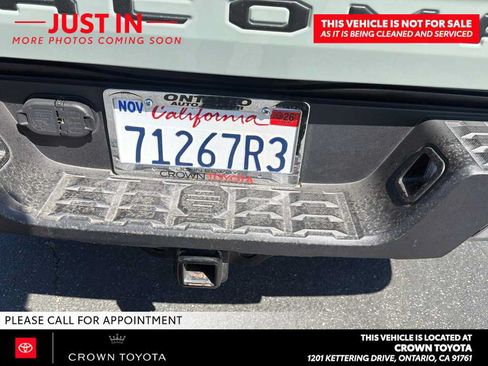 Used 2023 Toyota Tacoma TRD Off-Road w/ Black Out Package (TMS) AWD/4WD image 6