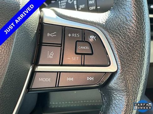 Used 2024 Toyota Sienna XLE image 31