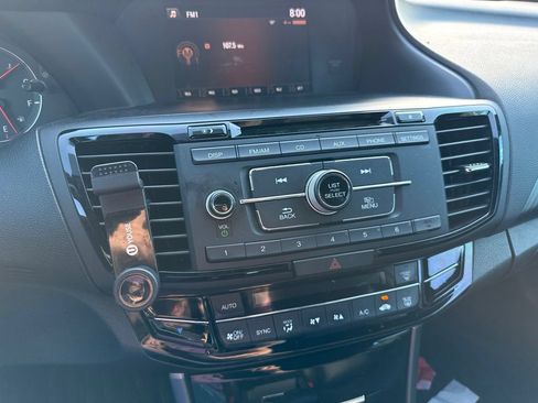 Used 2017 Honda Accord Sport Special Edition image 16