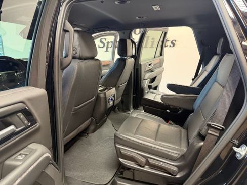 Used 2025 GMC Yukon Denali AWD/4WD image 28