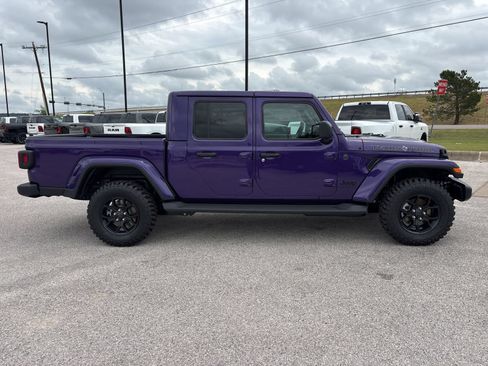 New 2026 Jeep Gladiator Sport AWD/4WD image 7