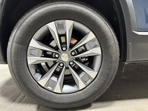 Used 2025 Chevrolet Equinox LT FWD image 38