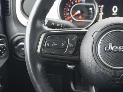 Used 2021 Jeep Wrangler Unlimited Islander image 17