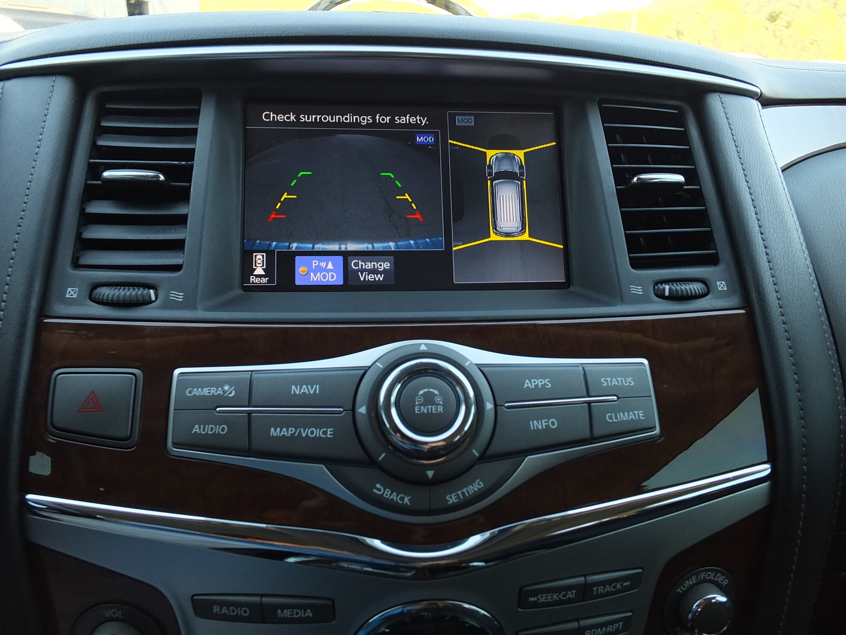 Used 2019 INFINITI QX80 Luxe AWD/4WD image 32