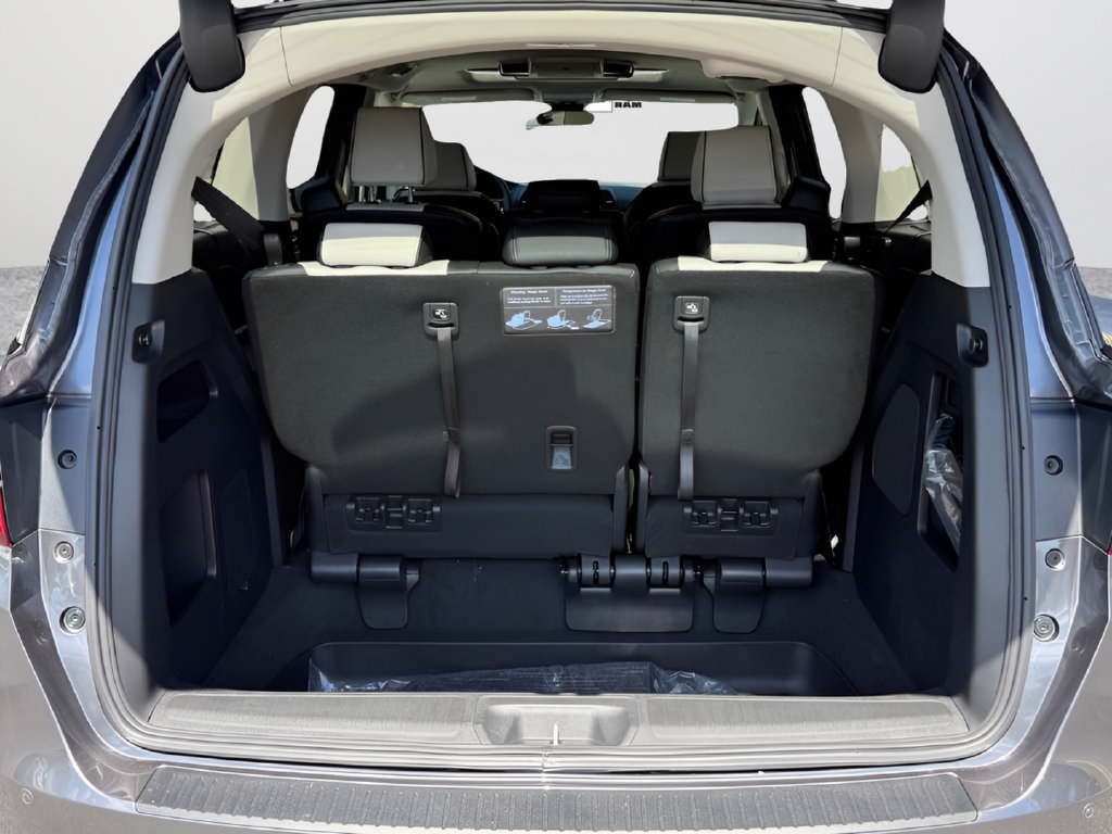 New 2027 Honda Odyssey Elite image 15