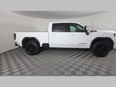 Used 2025 GMC Sierra 2500 AT4 AWD/4WD image 37