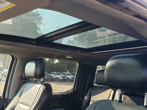 Used 2015 Ford F150 Lariat image 9