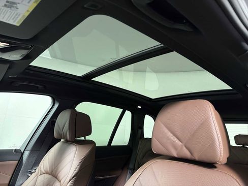 New 2026 BMW X5 xDrive40i w/ M Sport Package image 18