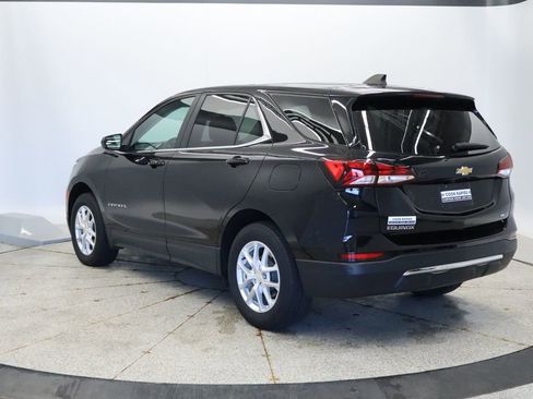 Used 2023 Chevrolet Equinox LT w/ Driver Convenience Package AWD/4WD image 3