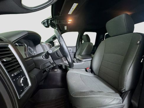 Used 2022 RAM 1500 Classic Warlock image 10