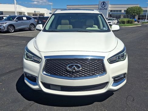 Used 2020 INFINITI QX60 Luxe w/ Essential Package AWD/4WD image 2