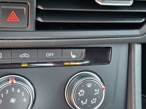 Certified 2024 Volkswagen Jetta Sport FWD image 27