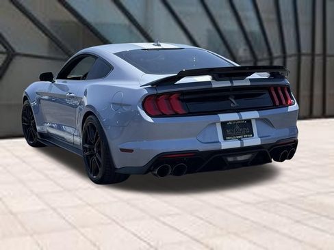 Used 2022 Ford Mustang Shelby GT500 w/ Technology Package RWD image 8