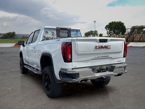 Used 2021 GMC Sierra 1500 SLT w/ SLT Premium Plus Package AWD/4WD image 4