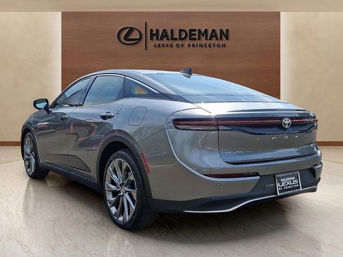 Used 2026 Toyota Crown w/ Advanced Technology Package AWD/4WD image 4