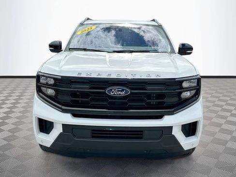 Used 2025 Ford Expedition Max Active image 2