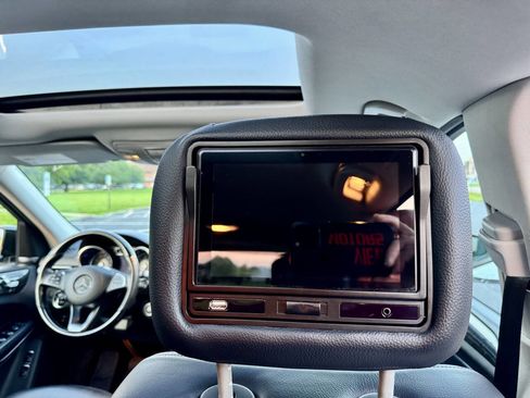 Used 2018 Mercedes-Benz GLS 550 4MATIC image 26