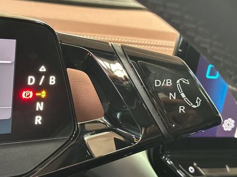 Certified 2022 Volkswagen ID.4 Pro S image 27