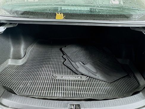 Certified 2023 Toyota Corolla SE image 22