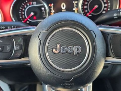 Used 2021 Jeep Gladiator Rubicon image 18
