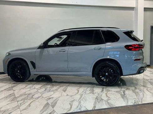 Used 2025 BMW X5 sDrive40i w/ M Sport Package RWD image 11