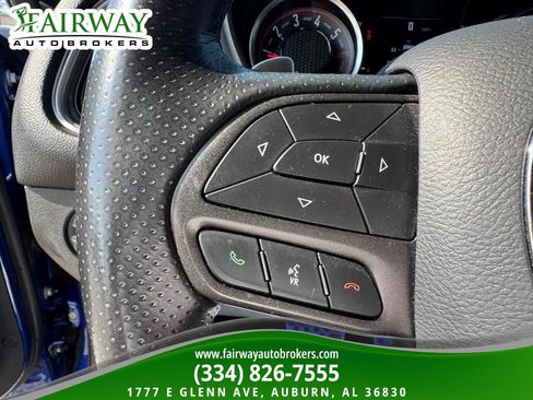 Used 2021 Dodge Challenger R/T RWD image 17