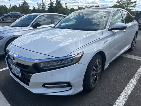 Used 2020 Honda Accord Touring image 1