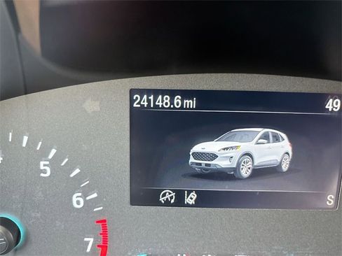 Used 2022 Ford Escape S image 22
