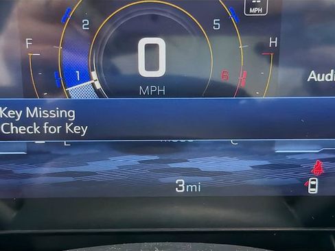 New 2026 Chevrolet Equinox LT w/ Safety and Technology Package FWD image 15