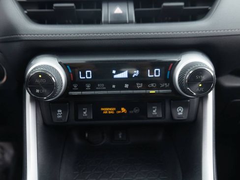 Used 2020 Toyota RAV4 XLE w/ Convenience Package AWD/4WD image 36