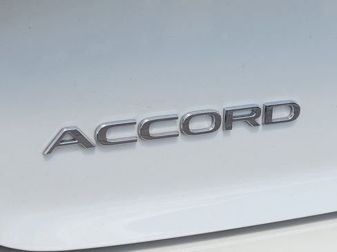 Used 2025 Honda Accord SE image 13