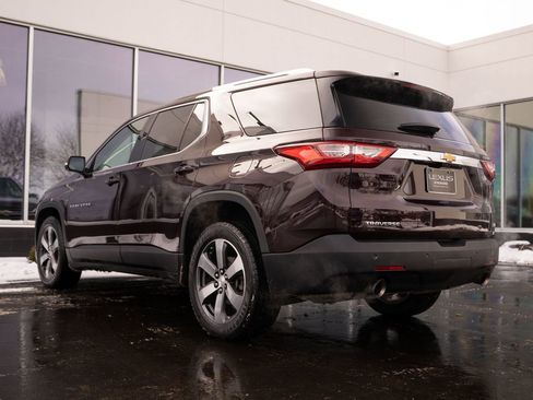 Used 2018 Chevrolet Traverse LT image 4