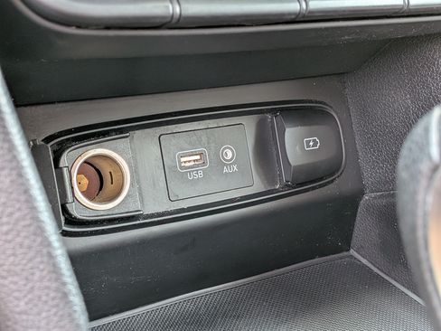 Used 2020 Hyundai Santa Fe SEL FWD image 28