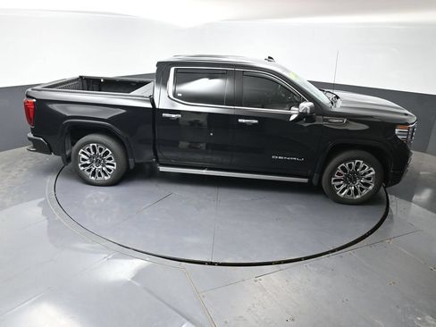 Used 2023 GMC Sierra 1500 Denali Ultimate AWD/4WD image 44