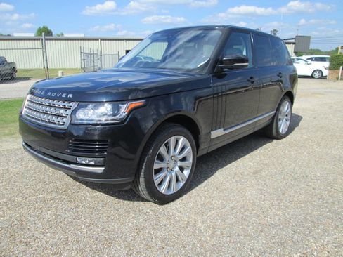 Used 2017 Land Rover Range Rover Supercharged image 1