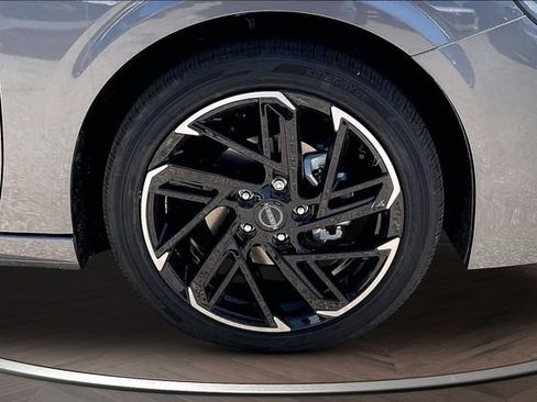 New 2026 Nissan Sentra SR w/ Floor Mat Package FWD image 12