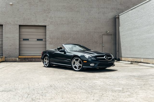 Used 2011 Mercedes-Benz SL 550 image 18