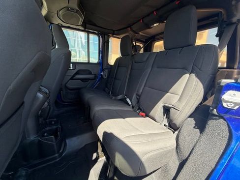 Used 2020 Jeep Wrangler Unlimited Sahara AWD/4WD image 14