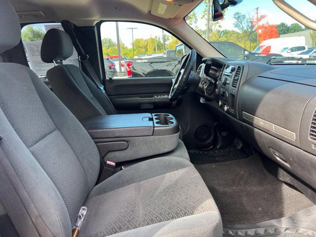 Used 2008 Chevrolet Silverado 1500 LT w/ Power Pack Plus AWD/4WD image 11
