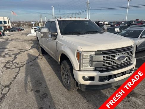 Used 2018 Ford F350 Platinum w/ Platinum Ultimate Package image 3