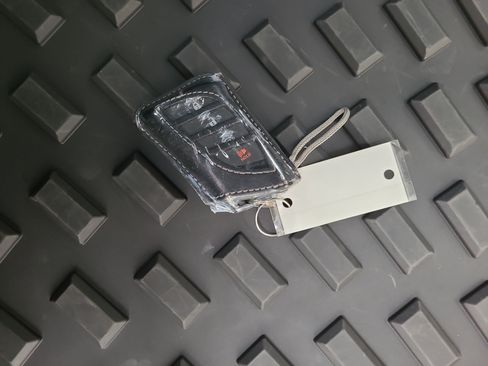 Used 2024 Lexus GX 550 GX 550 Overtrail+ image 32