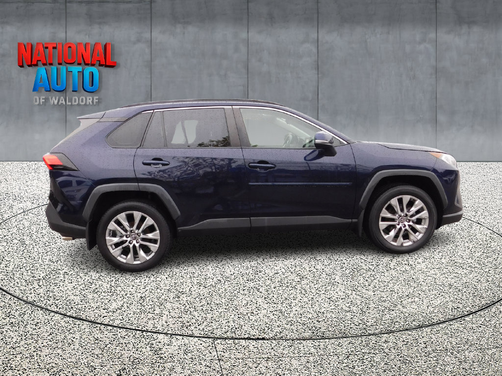 Used 2019 Toyota RAV4 XLE Premium w/ Cold Weather Package AWD/4WD image 3