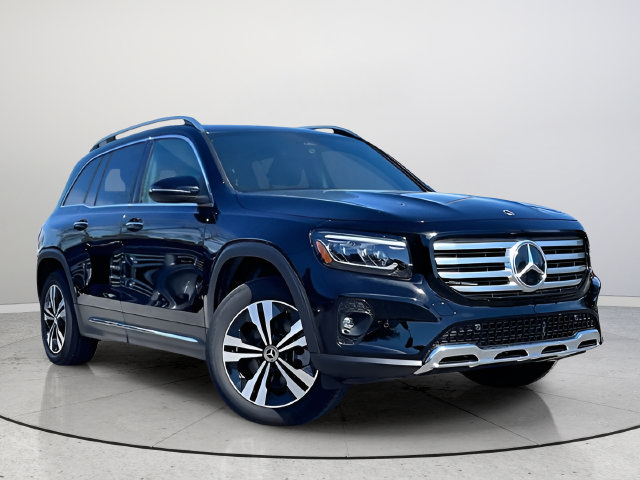 Used 2025 Mercedes-Benz GLB 250 image 1