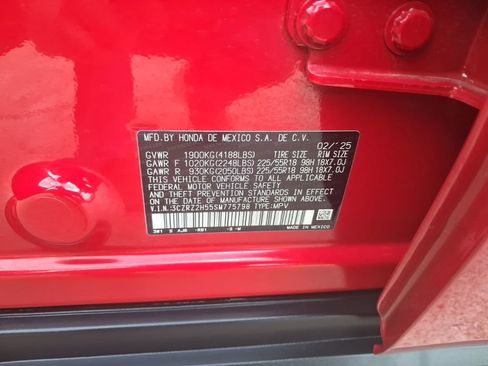 Used 2025 Honda HR-V Sport image 3