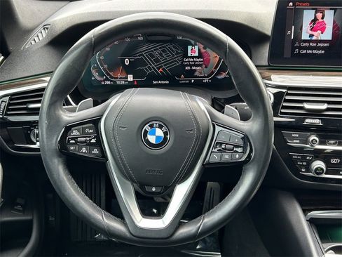 Used 2021 BMW 540i w/ Premium Package image 42