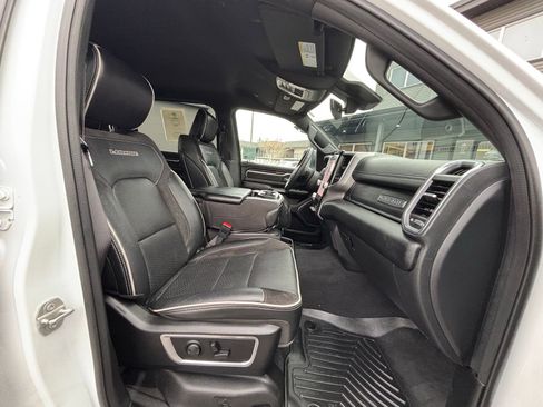 Used 2025 RAM 1500 Laramie AWD/4WD image 24